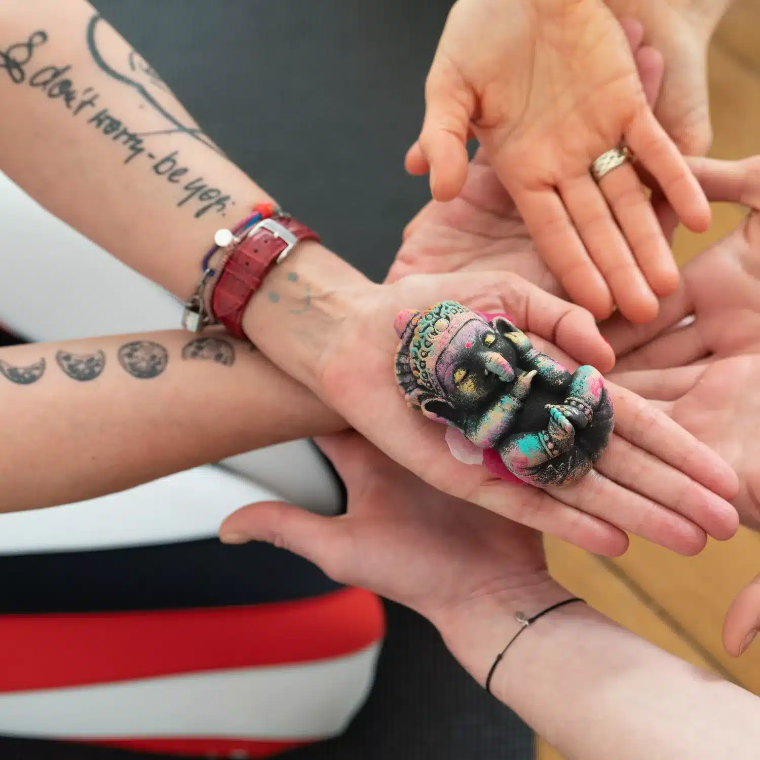 be-yogi-weihnachtsgeschenke-yoga-geschenke-karlsruhe-yoga-klassen-monat-mitgliedschaft