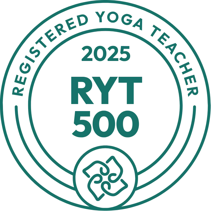ryt-500-yoga-lehrer-karlsruhe-aya-verifiziert-ausgebildet-yoga-teacher
