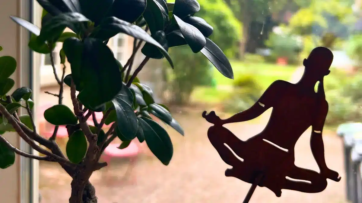 Rhythmus-8-8-8-Die-Ayurveda-Formel-für-Glück-im-Alltag-Be-Yogi-Artikel-Ayurveda-Yoga-Coaching-Karlsruhe