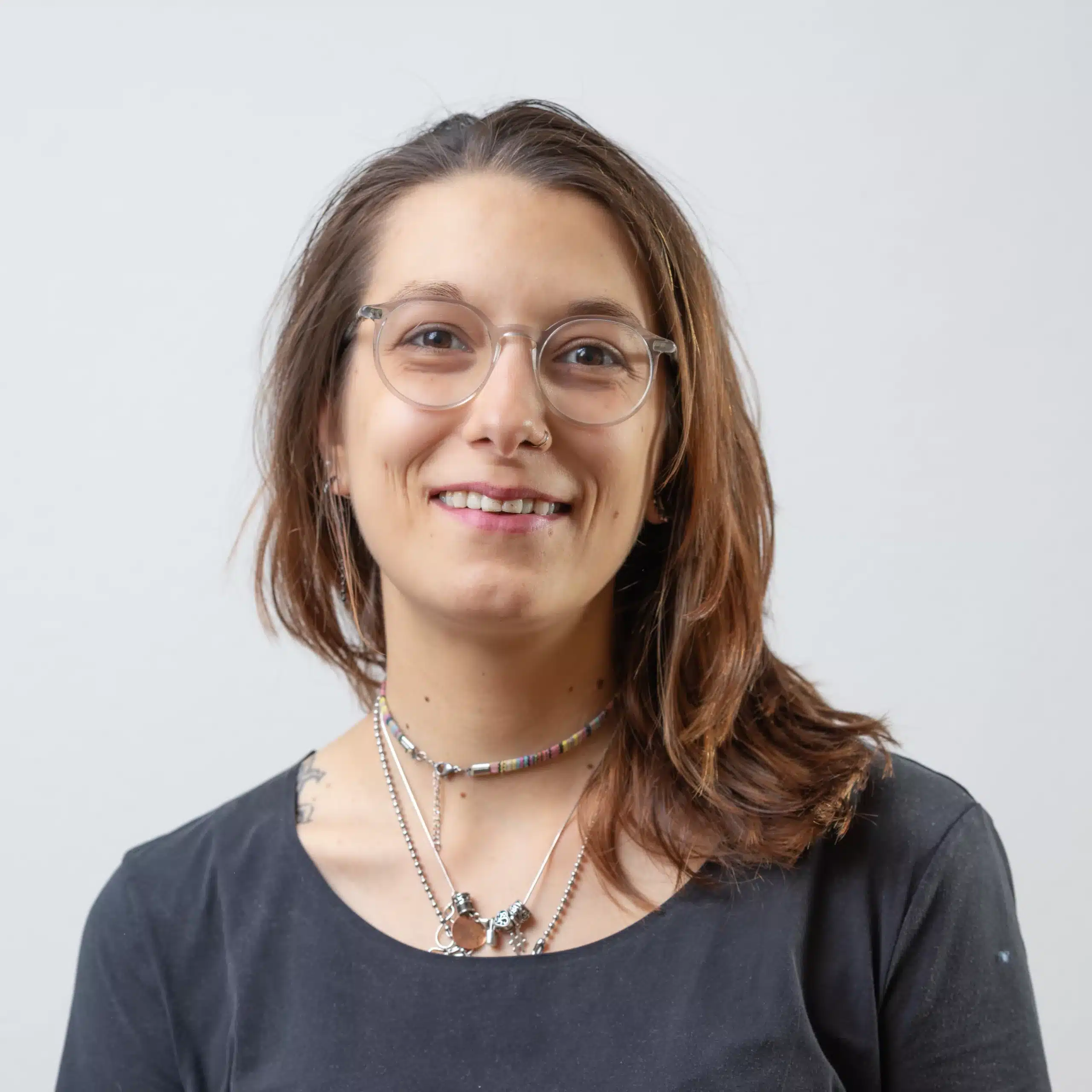 be-yogi-ayurveda-yoga-coaching-karlsruhe-profilbild-laura-strauss-ernaehrungsberatung-quadrat